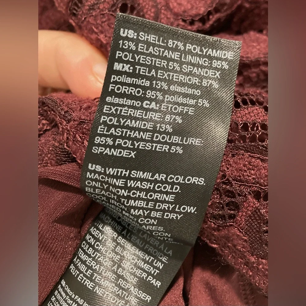 NWOT White House Black Market Flutter Sleeve Lace Shell Top Burgundy Wine Size 4 - Picture 9 of 10